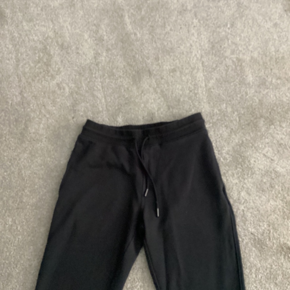Into the am men’s joggers - Picture 2 of 5